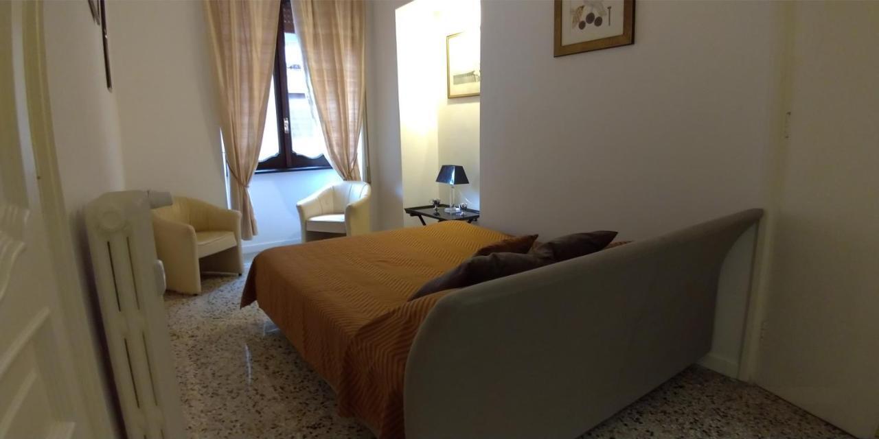 Flat Six Apartment